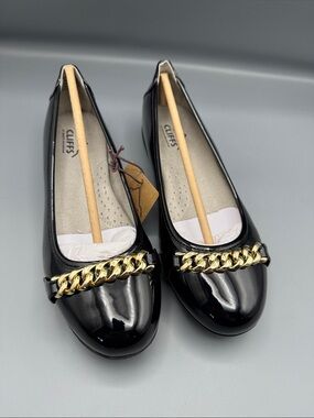 Cliffs By White Mountain Charmed Ballet Flats